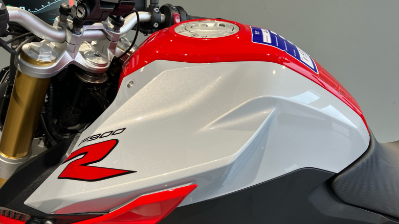 BMW F900 R A2